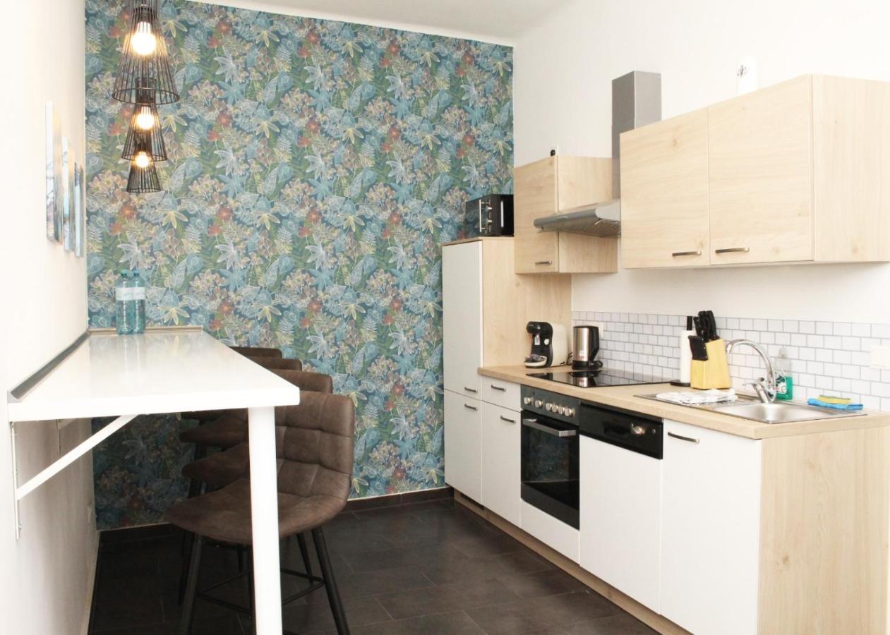 Apartment Orestaliving - On The Danube Canal Friedensbruecke Wien